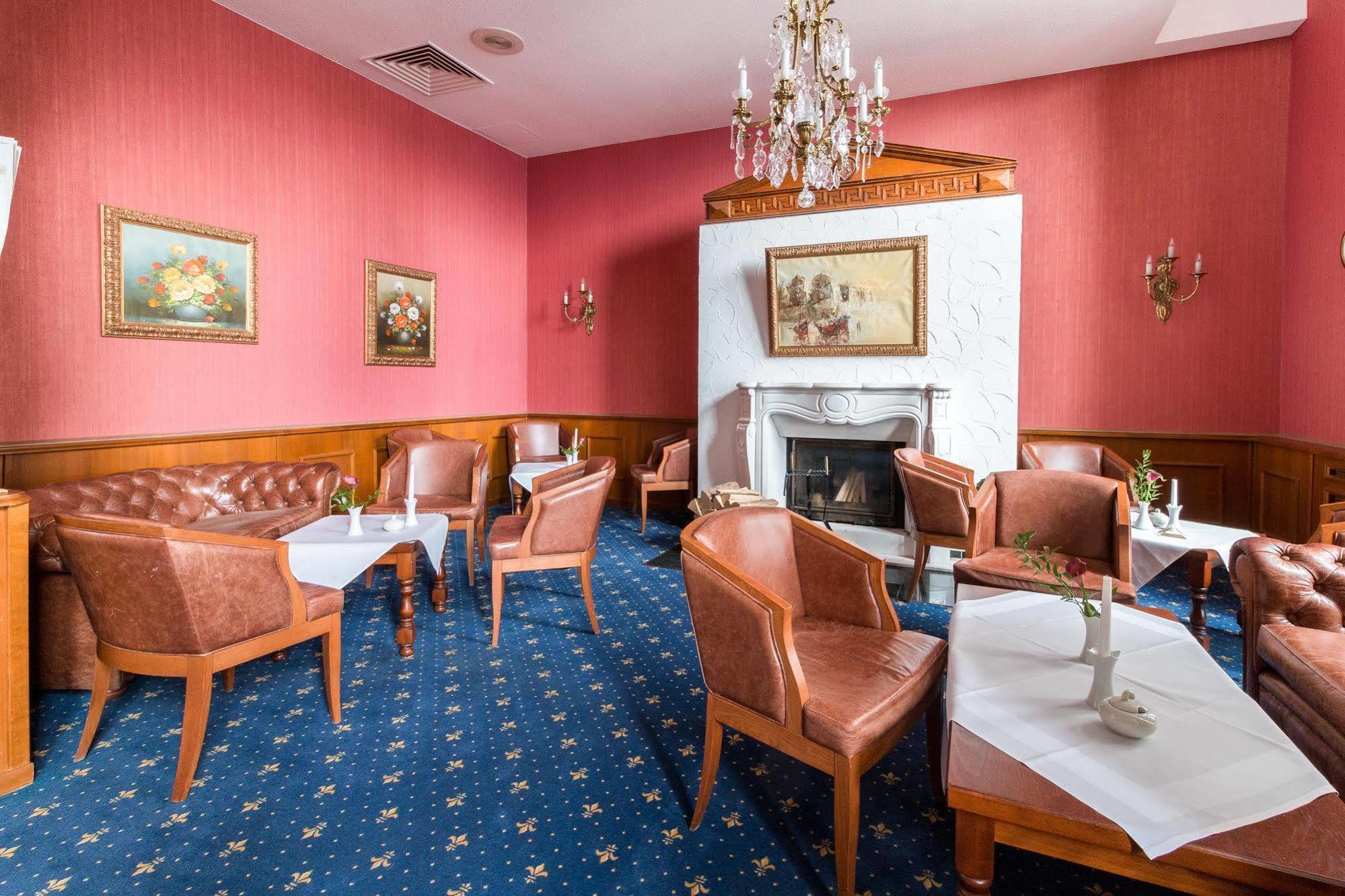 Seehotel Schloss 클링크 외부 사진