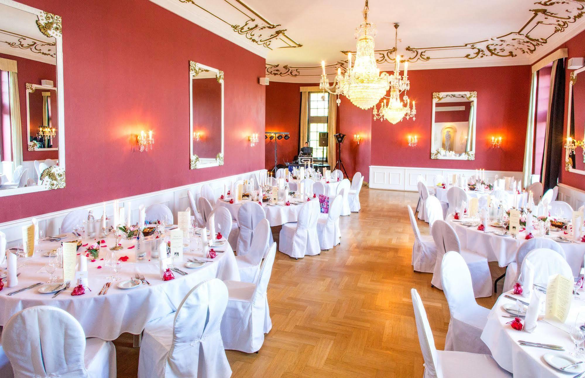 Seehotel Schloss 클링크 외부 사진