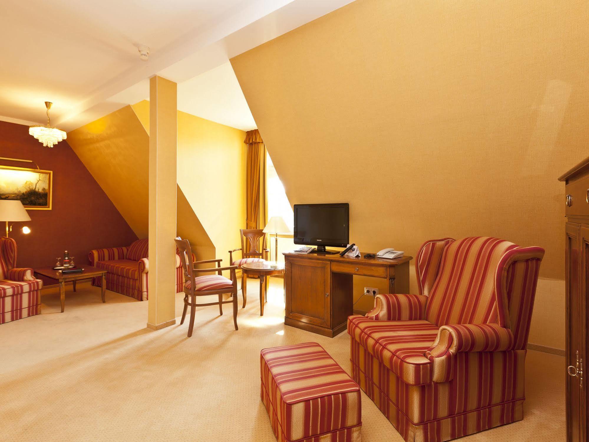Seehotel Schloss 클링크 외부 사진