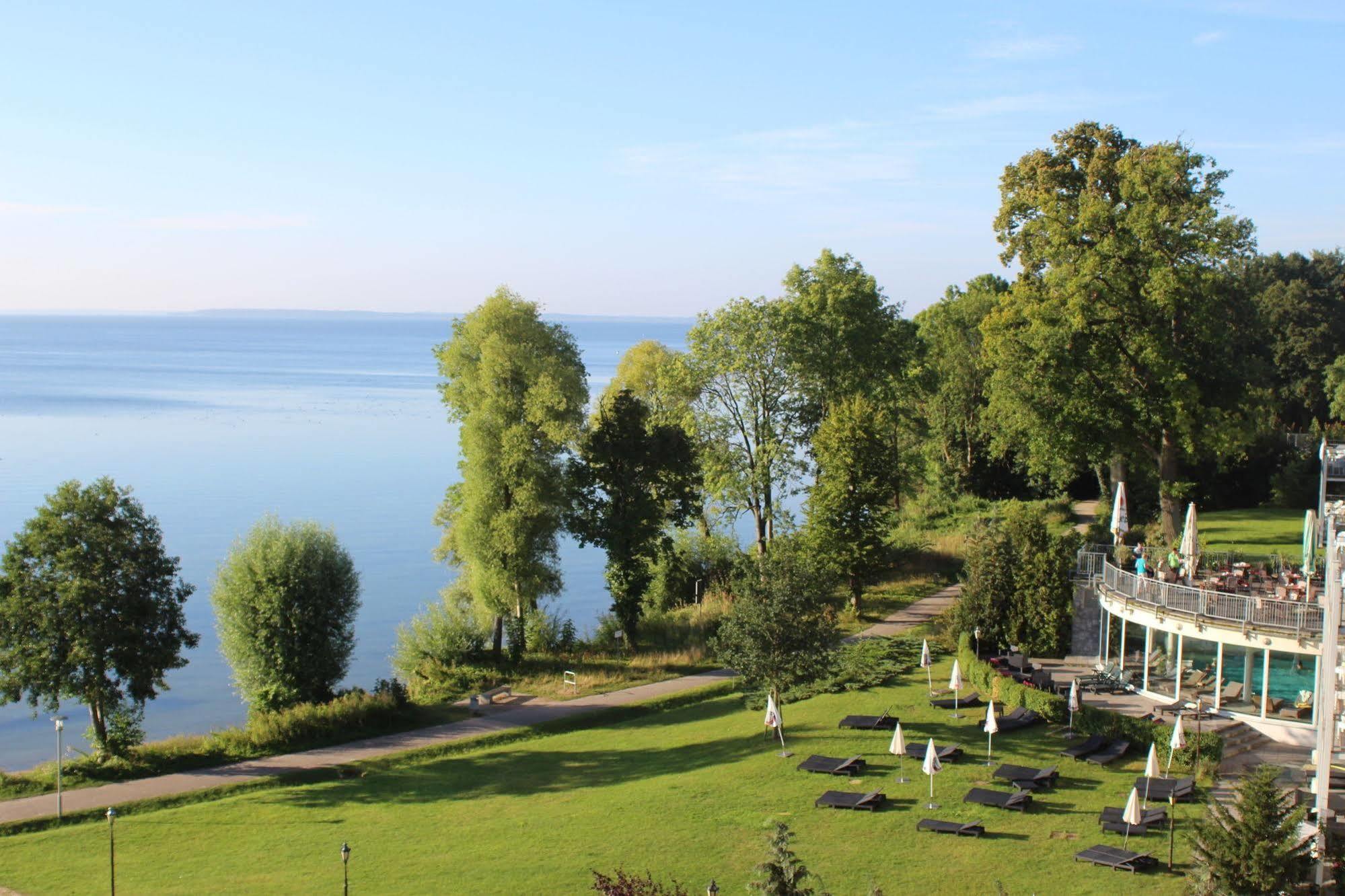 Seehotel Schloss 클링크 외부 사진