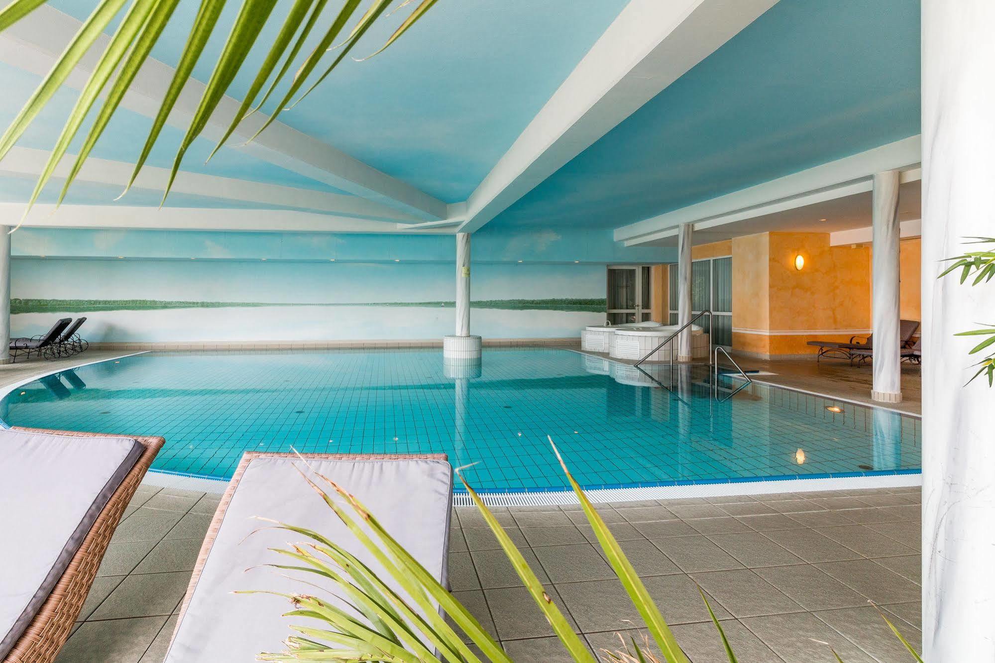 Seehotel Schloss 클링크 외부 사진