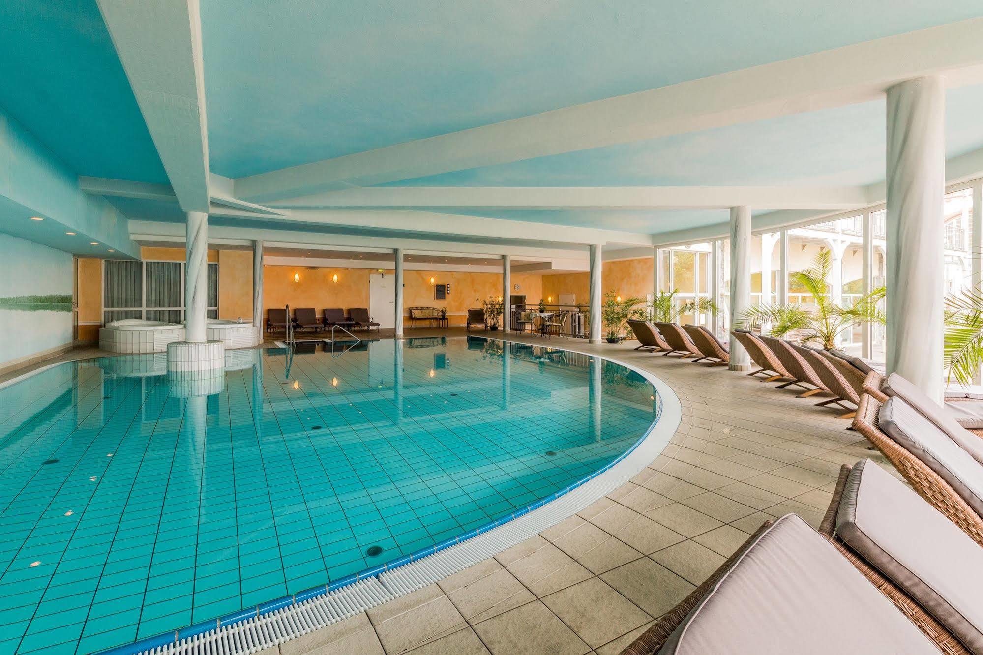 Seehotel Schloss 클링크 외부 사진